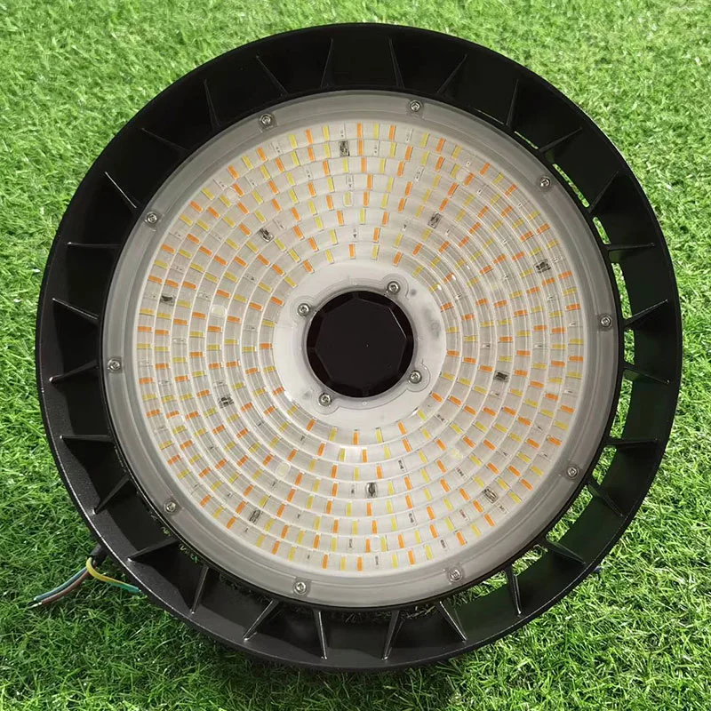 เต็มสเปกตรัม UFO LED เติบโตแสง 100W-200W 